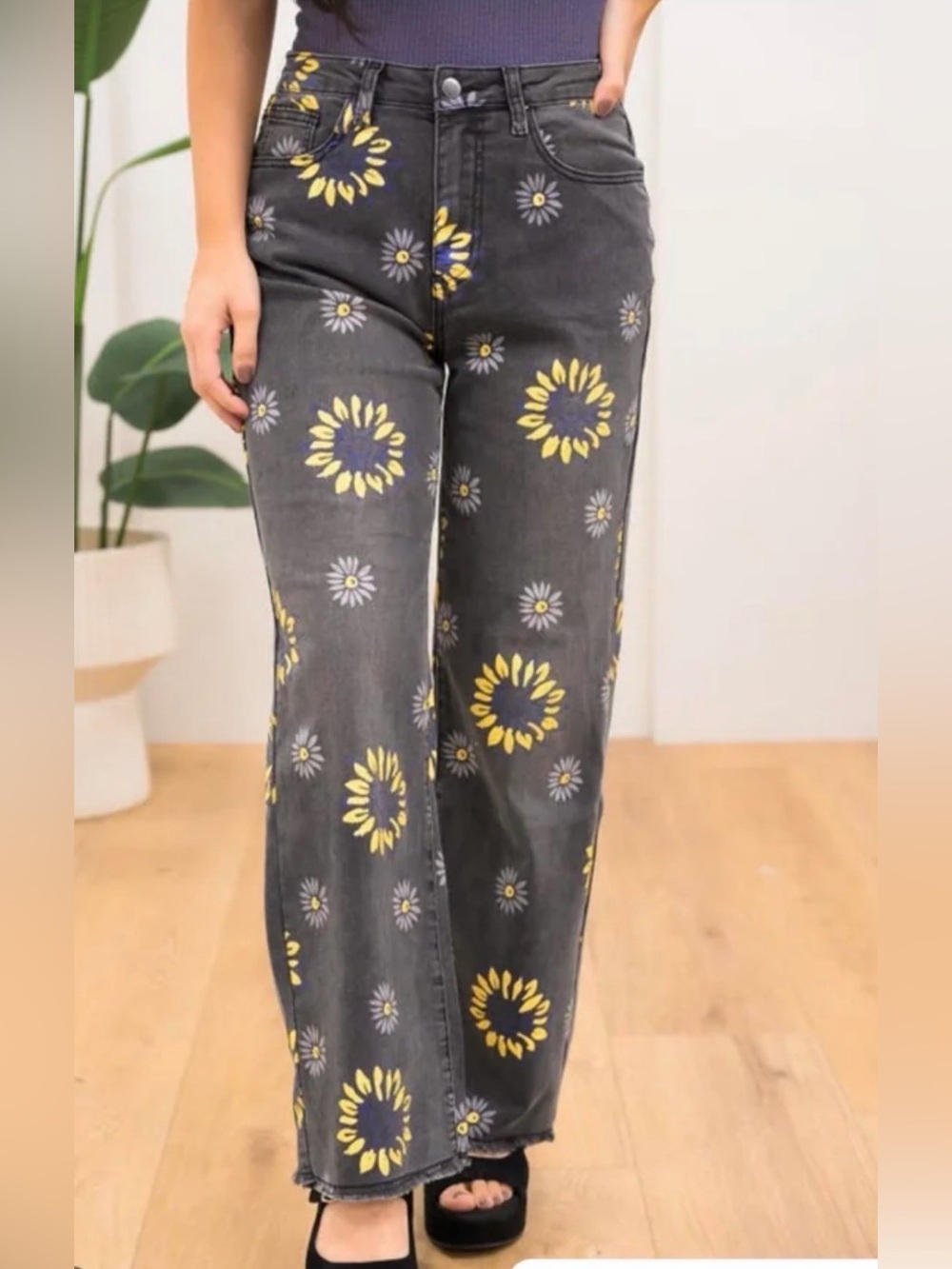 easel Black Jeans with Yellow & Blue Floral Accents